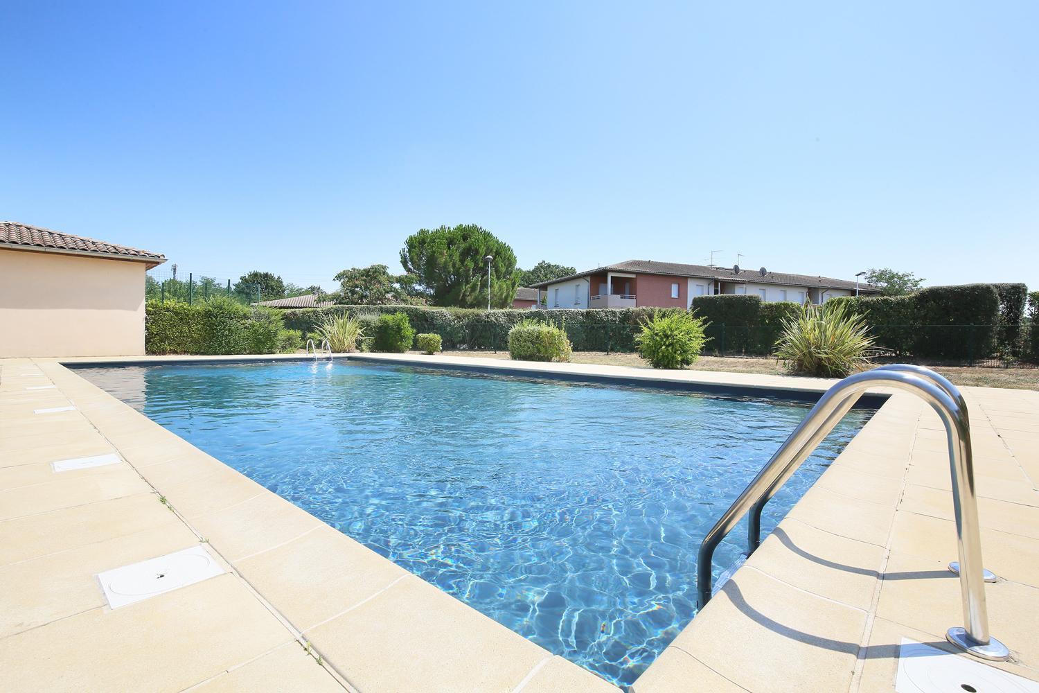 Berges Du Midi - Piscine Parking Fenouillet (Haute-Garonne)